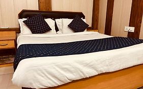 4 U Premium Tapovan Rishikesh
